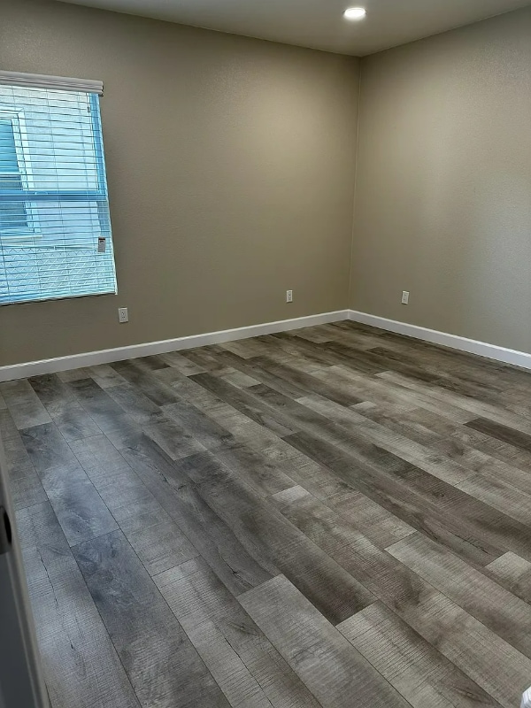 Photo - 223 W Gleason St