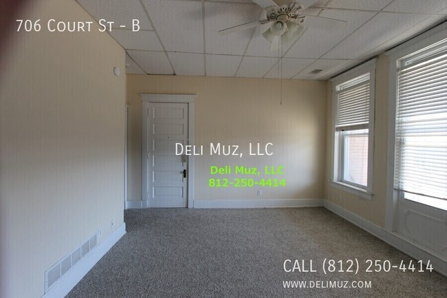 Super Nice 3 bd, 1.5 bath Downtown one blo... - Super Nice 3 bd, 1.5 bath Downtown one blo... Apartment Unit B