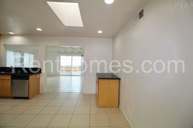 Photo - 8616 Longwood St