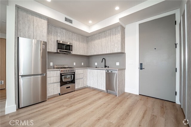 Building Photo - 2828 London St Unit 302 Rental