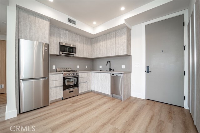 Building Photo - 2828 London St Unit 302 Rental