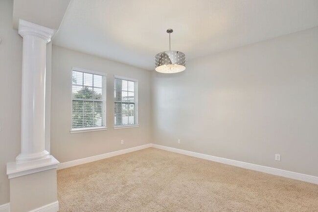 Photo - Beautiful 3/2.5 Spacious Townhome with a Private Courtyard and a 2 Car Garage in the Desirable Sa...