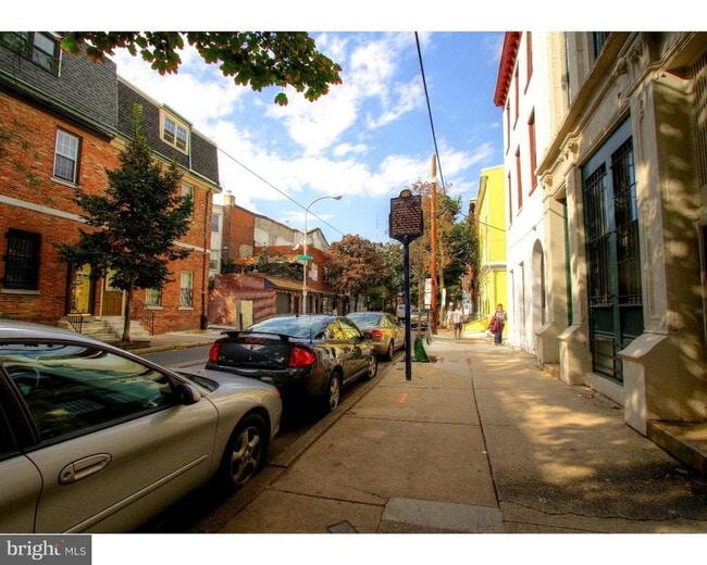 Photo - 413 S 11th St Unit 1R