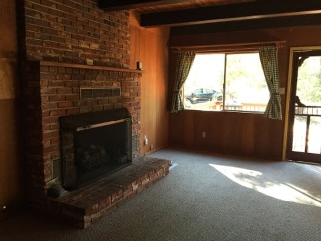 Photo - 38047 Peterson Rd