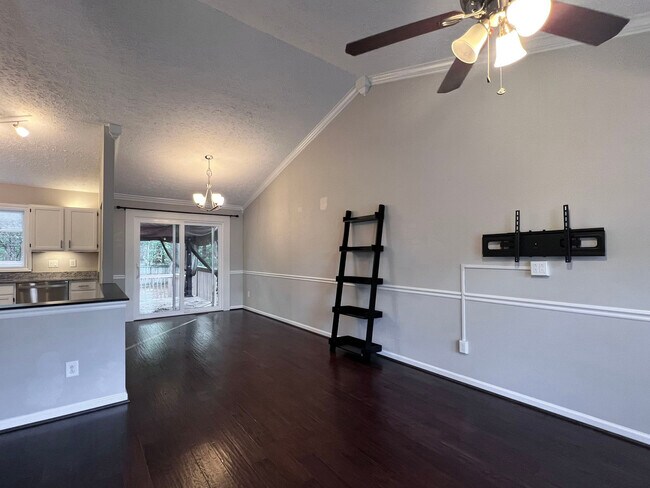 Photo - 109 Carmel Woods Ct