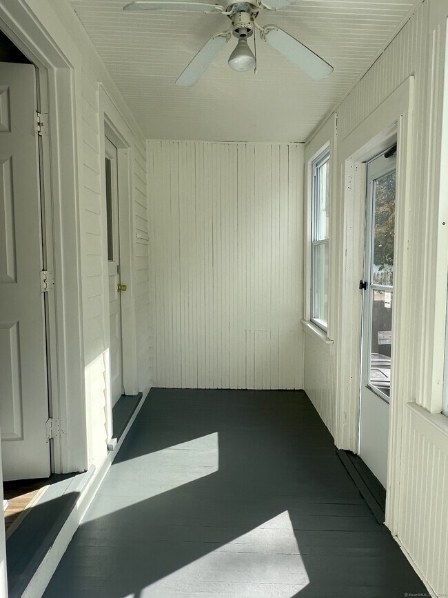 158 Beechwood Ave Apartment Unit 2 Torrington, CT