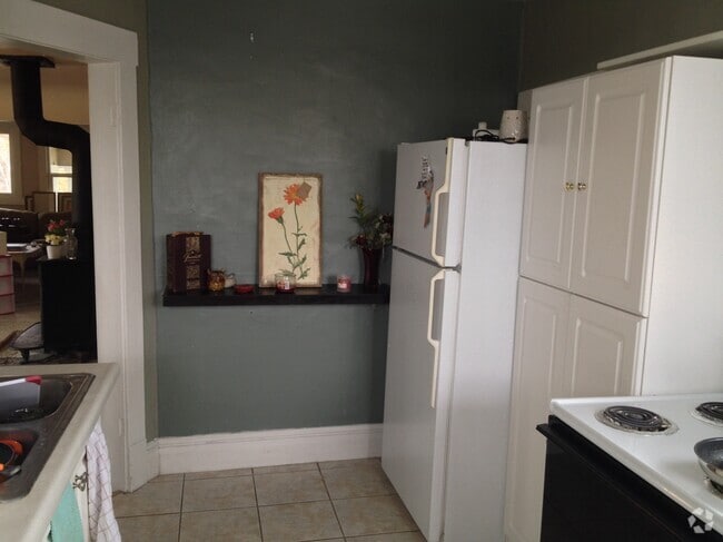 Building Photo - 908 S 1100 E Unit #3 Rental