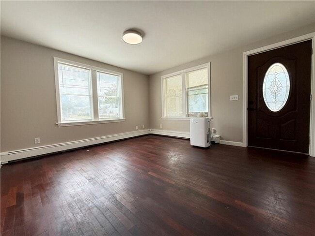 Photo - 313 State St