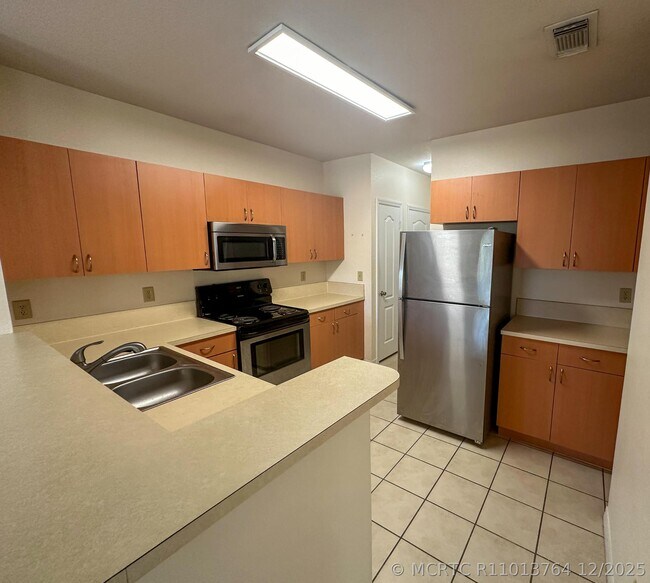 Photo - 164 SW Peacock Blvd Unit 33-207