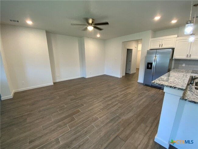 Photo - 1511 Fiddle Wood Wy