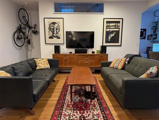 Photo - 2109 Riverview St