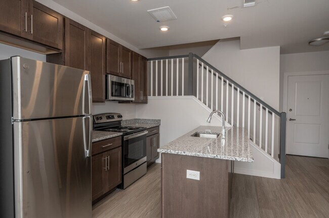 2630 Short Vine Street Apartments