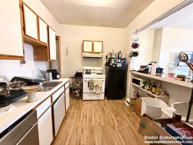 Photo - 26 Symphony Rd Unit 4