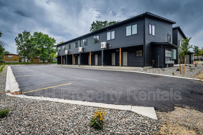 Photo - 218 Reda Ln
