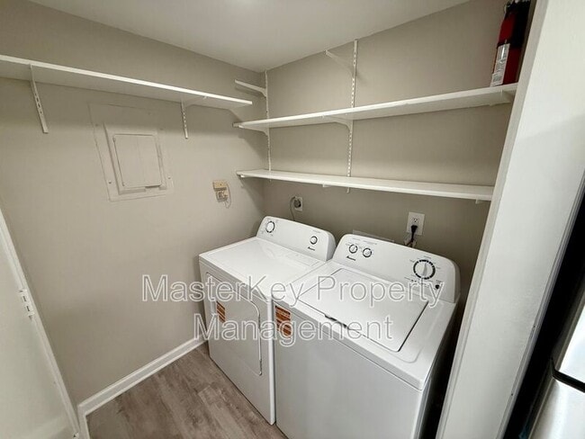 Photo - 126 Friar Ln