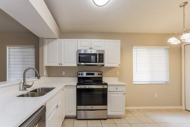 Photo - 1408 Windjammer Pl