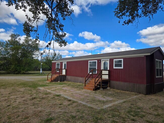 Photo - 853 County Road 768