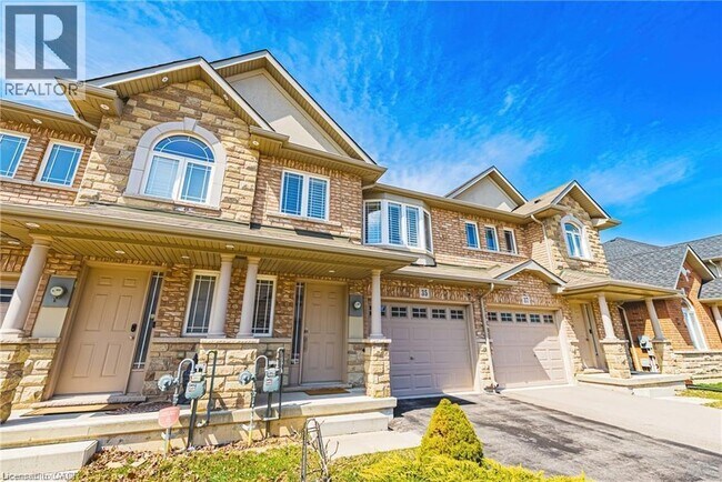 Photo - 35 Charleswood Cres