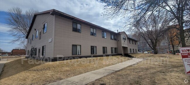Building Photo - 1530 Warren St Unit 204 Rental