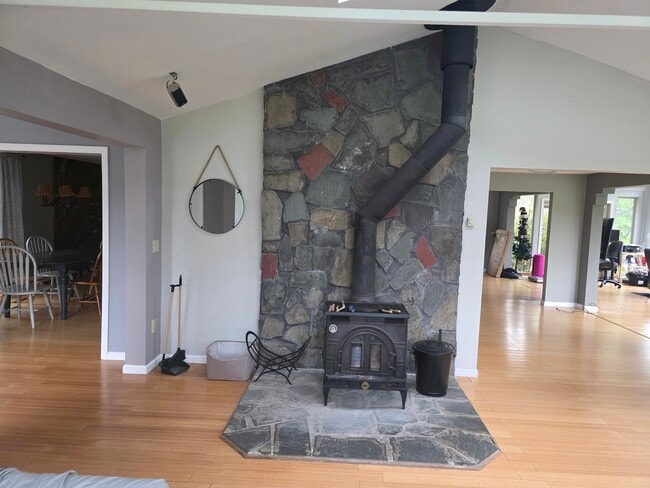 Photo - 21 Garrison Ln