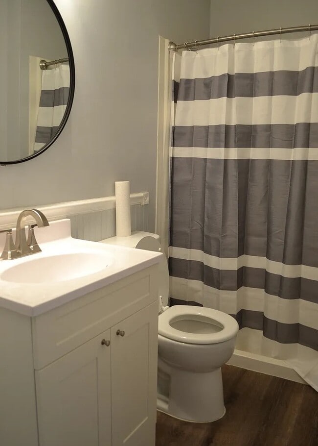 Photo - 16456 George Dr