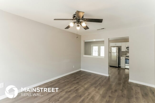 Photo - 224 Woodgrove St