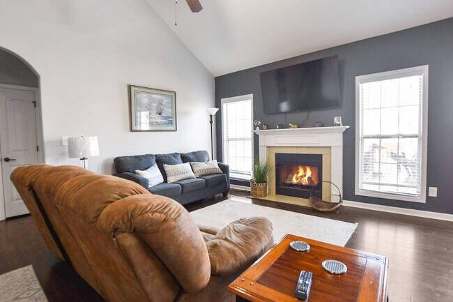 Photo - Pet Friendly Three Bedroom with Bonus!