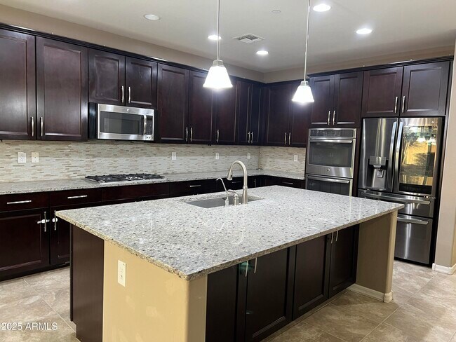 Photo - 21284 W Almeria Rd