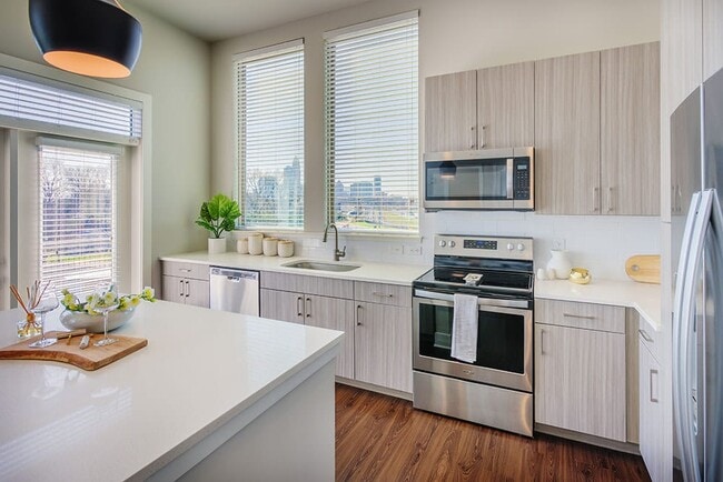 Building Photo - Cortland NoDa Rental