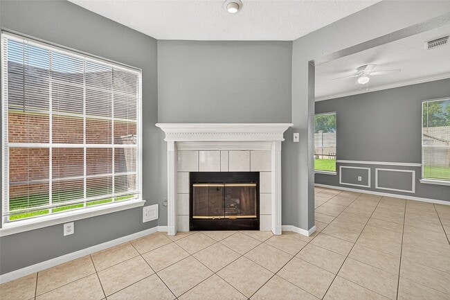 Photo - 4806 Sunshine Dr