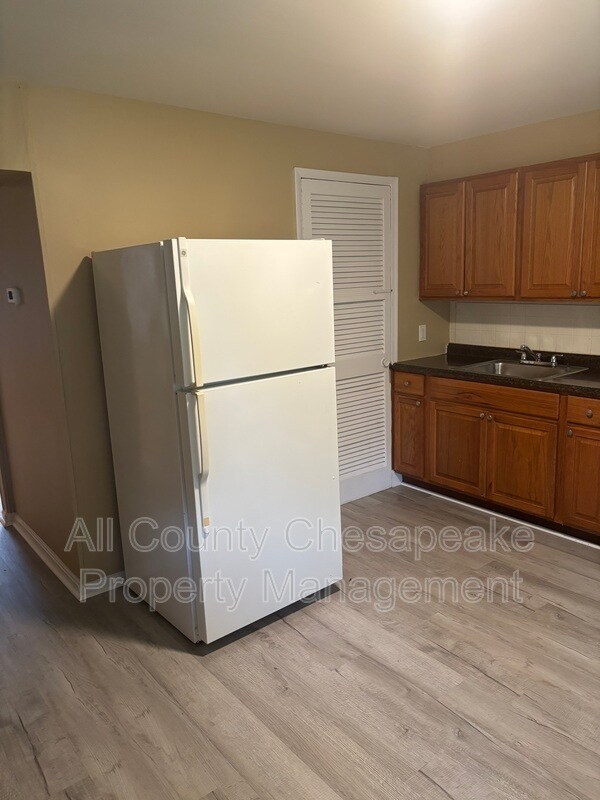 Photo - 2825 Eastshire Dr