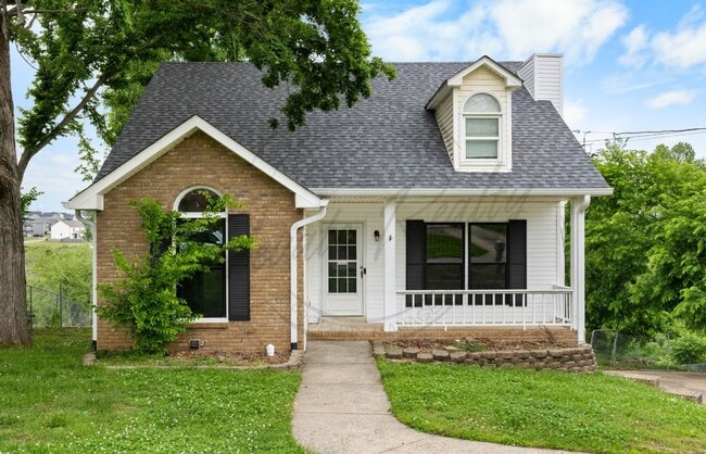 Building Photo - Four Bedroom Two Story with Two Car Garage... Rental