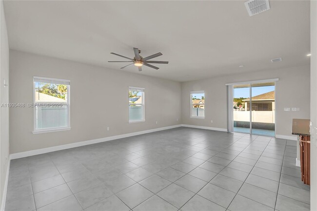 Photo - 303 August Fern Loop