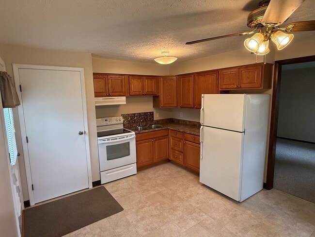 2900 Thackeray Ave NW Unit 2902 Thackeray