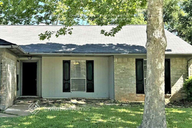 Building Photo - 1810 Runaway Scrape Ct