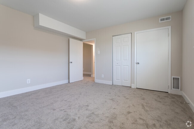 1 BR Bedroom