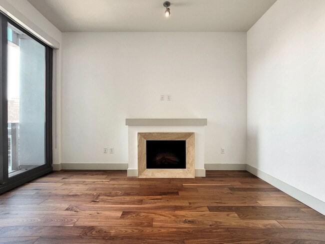 Photo - 25th West facing luxury unit located top of Hyatt Hotel!