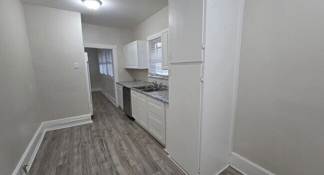 Photo - 2805 S Jennings Ave