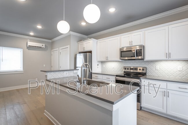 Photo - 444 Harper St