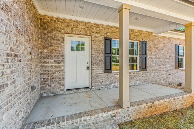 Photo - 2495 Griffith Rd