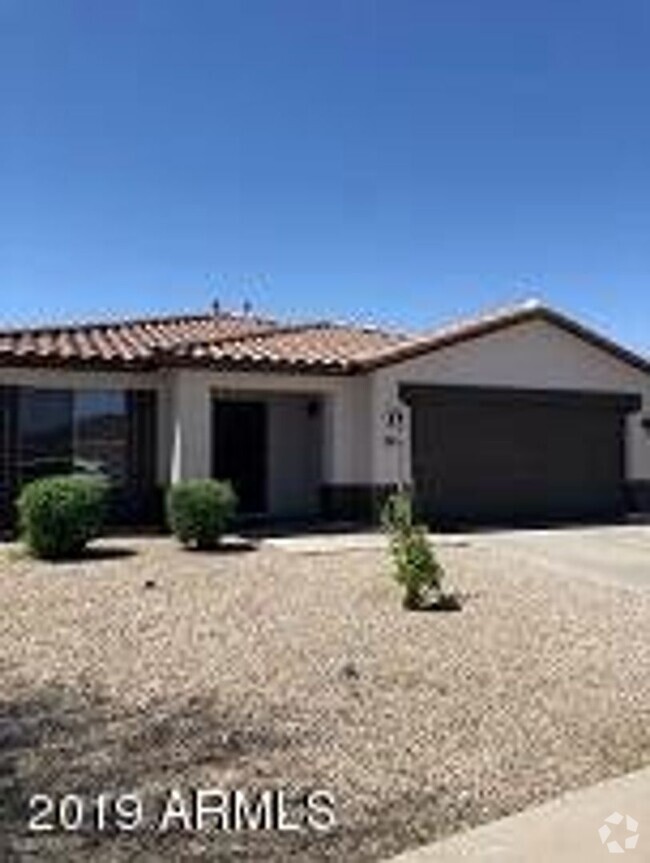 Building Photo - REMODELED 4 BEDROOM HOUSE IN PHOENIX