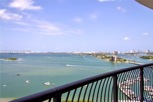 Building Photo - 1750 N Bayshore Dr Unit 2601 Rental