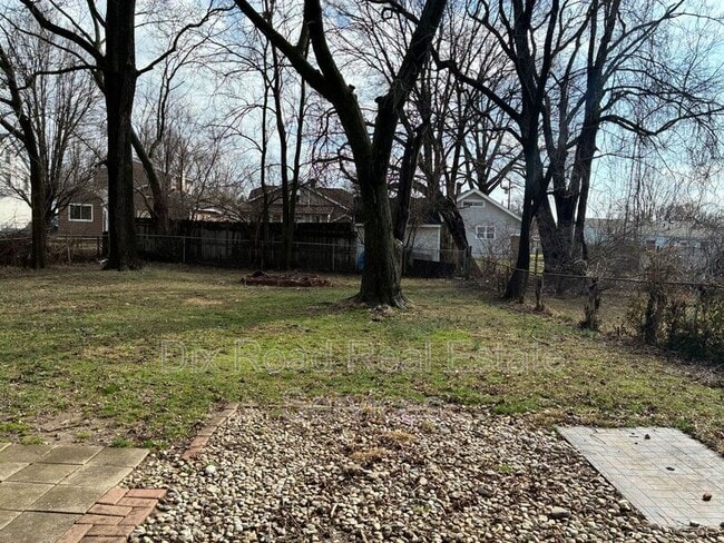 Photo - 2217 Winton St