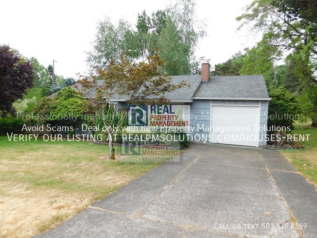 Building Photo - 2045 SW Huntington Ave