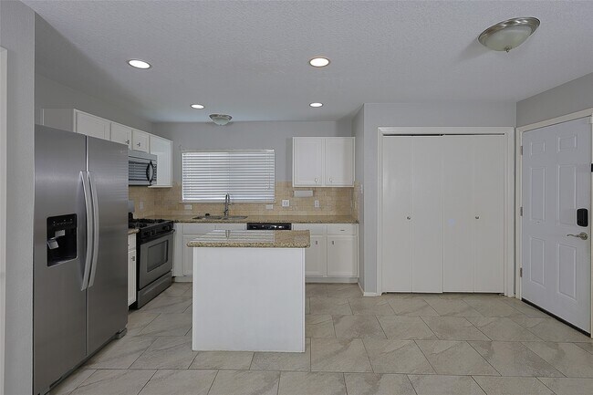 Photo - 6315 Settlers Square Ln