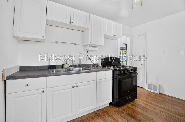 Photo - 7716 Brocton Ct