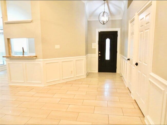 Photo - 8214 Split Oak Dr