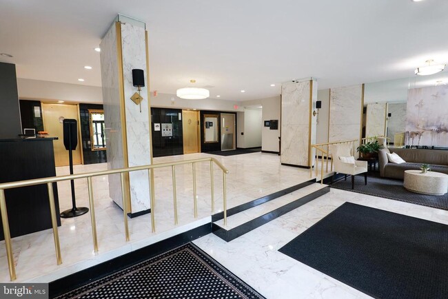 Building Photo - 11801 Rockville Pike Unit 211