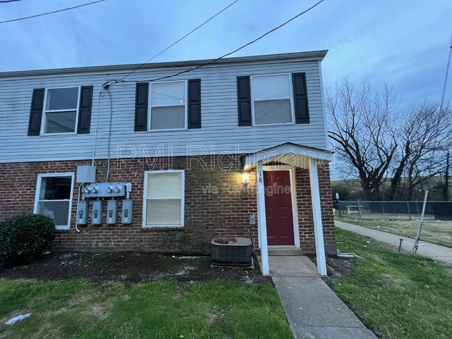 Building Photo - 3530 E Richmond Rd