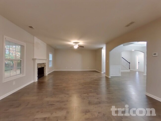 Photo - 173 Cliffhaven Cir